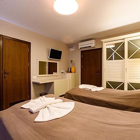 Antique Boutique Hotel Pavel Banya Buitenkant foto