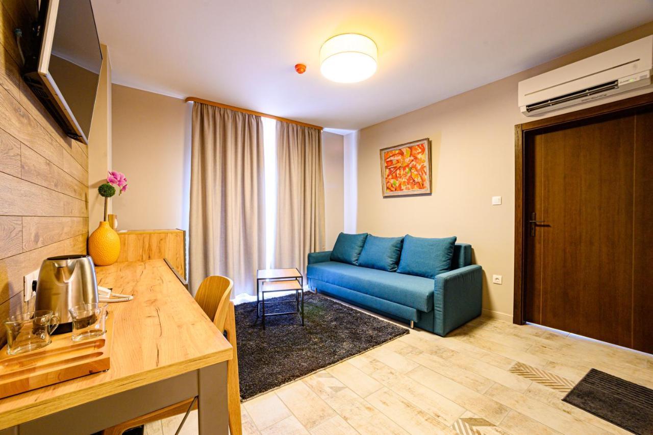 Antique Boutique Hotel Pavel Banya Buitenkant foto