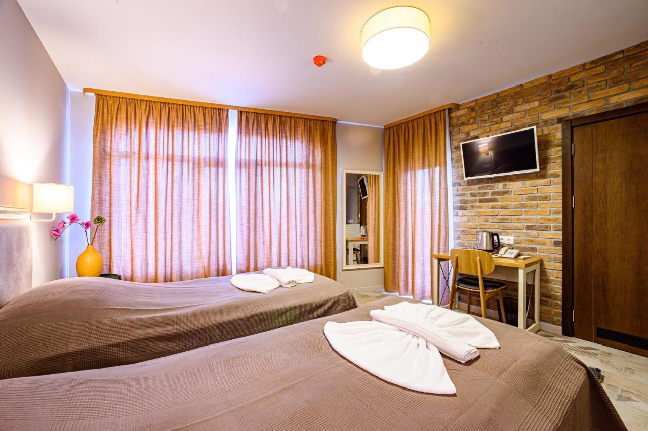 Antique Boutique Hotel Pavel Banya Buitenkant foto