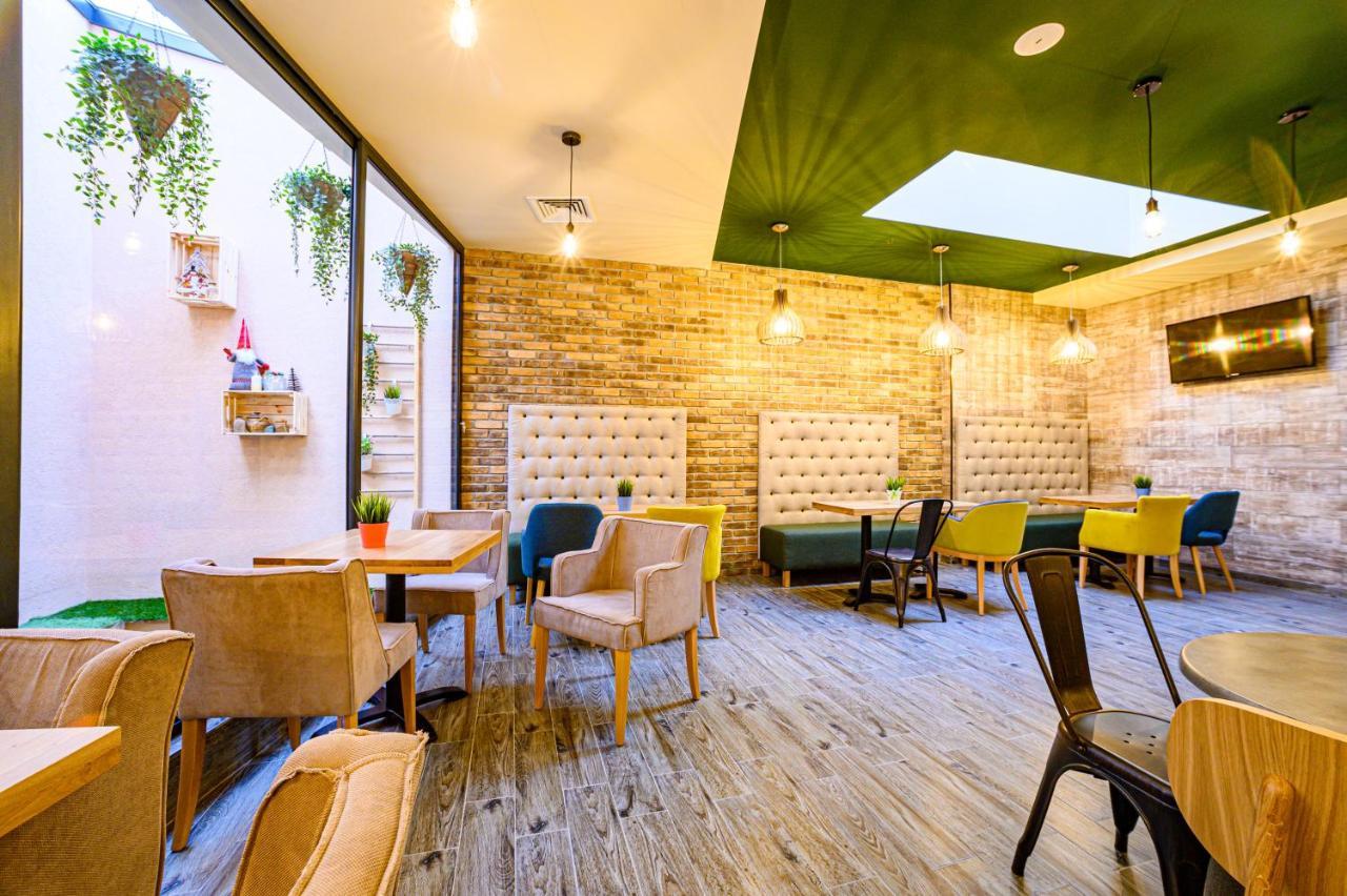 Antique Boutique Hotel Pavel Banya Buitenkant foto