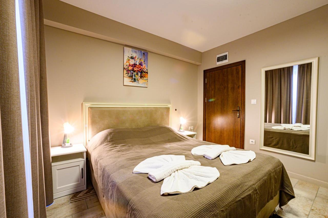 Antique Boutique Hotel Pavel Banya Buitenkant foto