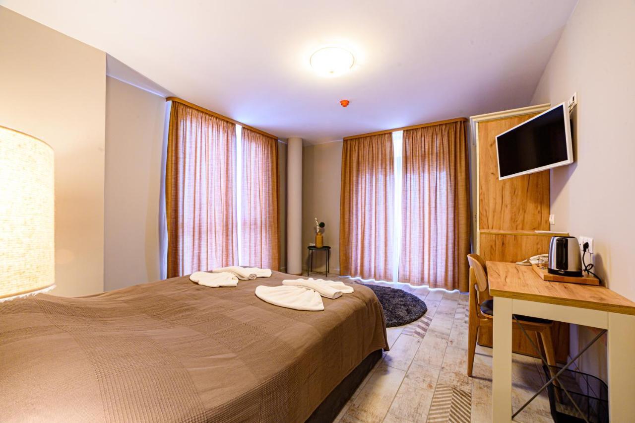 Antique Boutique Hotel Pavel Banya Buitenkant foto